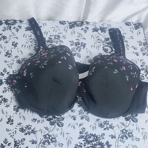 Cacique Black‎ Bra with Pink Floral Design